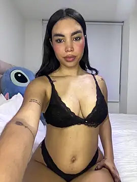 karolaalcendra online show from 04/03/26, 02:29