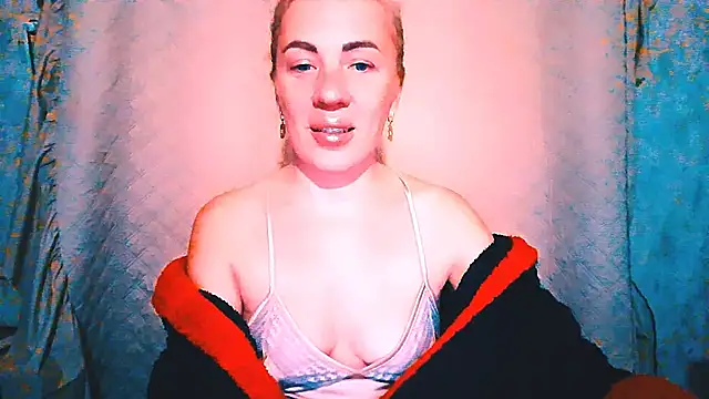 EmmaCat  online show from 10/02/25, 05:05