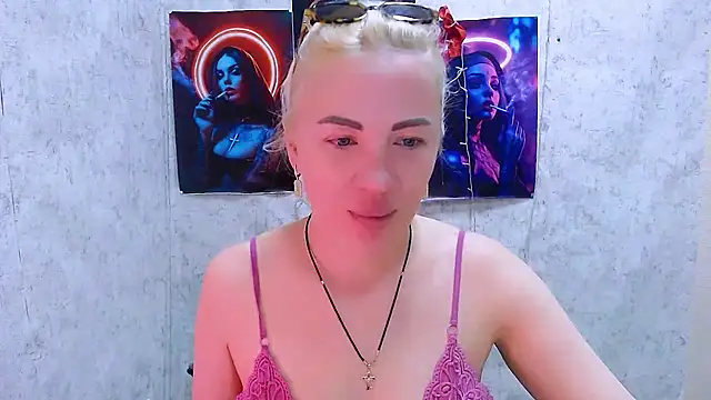 EmmaCat  online show from 03/17/26, 05:10
