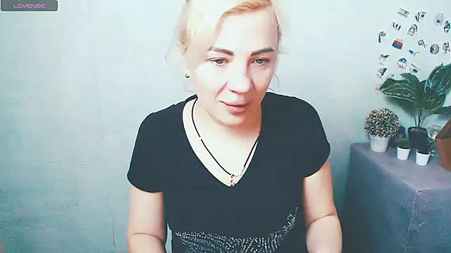 EmmaCat  online show from 01/12/26, 05:03