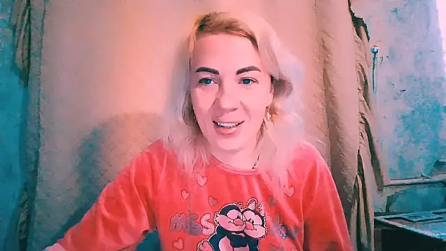 EmmaCat  online show from 11/02/25, 05:56