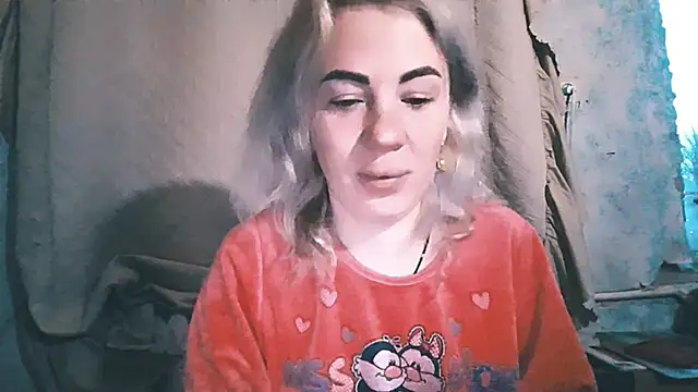 EmmaCat  online show from 11/09/25, 05:22