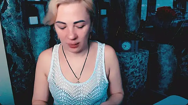 EmmaCat  online show from 01/08/26, 06:19