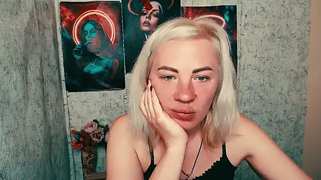 EmmaCat  online show from 05/18/26, 04:01