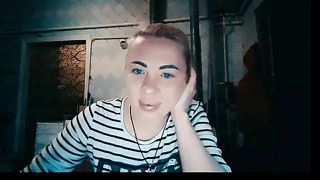 EmmaCat  online show from 01/11/26, 05:58