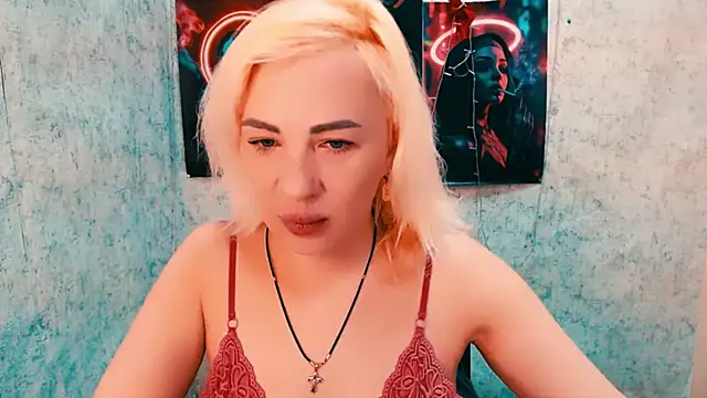 EmmaCat  online show from 03/12/26, 05:34