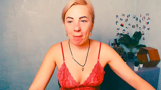 EmmaCat  online show from 11/21/25, 05:28