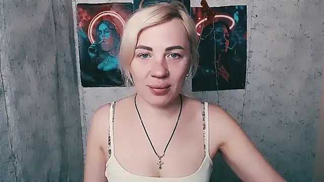 EmmaCat  online show from 02/17/26, 05:27