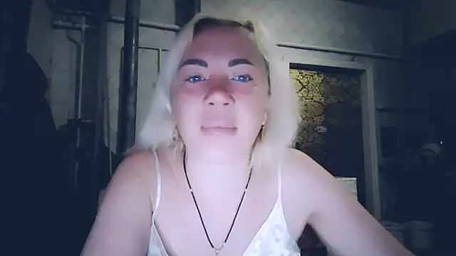 EmmaCat  online show from 05/10/26, 02:59