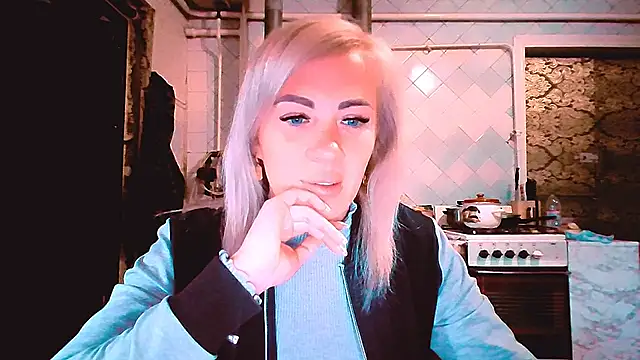 EmmaCat  online show from 09/26/25, 08:32