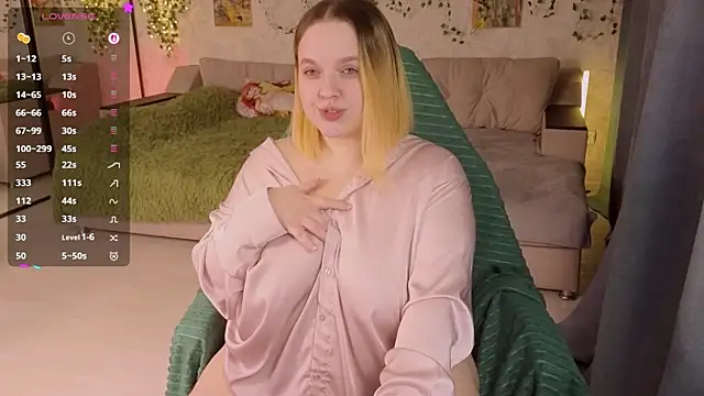 Aki nohana online show from 10/25/25, 05:24