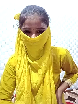 Snapshot of Arti_ chatting on 09/14/25, 10:04 Arti online show from 09/14/25, 10:04