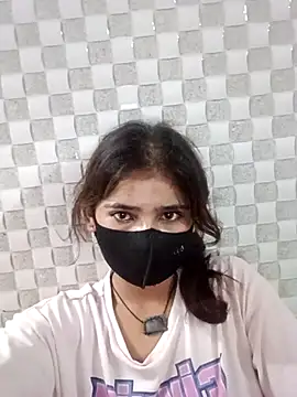 Snapshot of Arti_ chatting on 09/29/25, 01:45 Arti online show from 09/29/25, 01:45