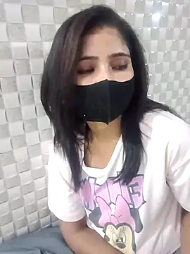 Snapshot of Arti_ chatting on 10/16/25, 06:49 Arti online show from 10/16/25, 06:49