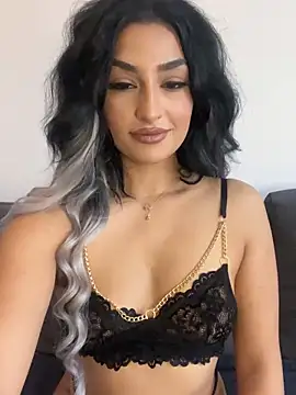 Mia spicyy online show from 11/28/25, 09:42