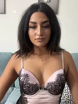 Mia spicyy online show from 10/12/25, 08:37