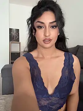 Mia spicyy online show from 06/12/26, 08:34