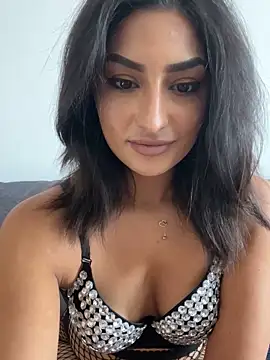 Mia spicyy online show from 11/05/25, 10:29