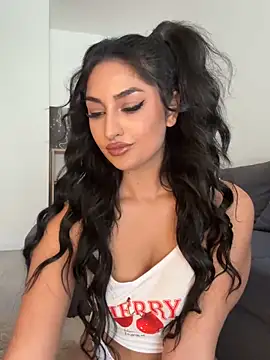 Mia spicyy online show from 06/14/26, 08:37