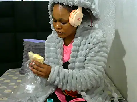 BlondieBitch online show from 05/07/26, 05:33