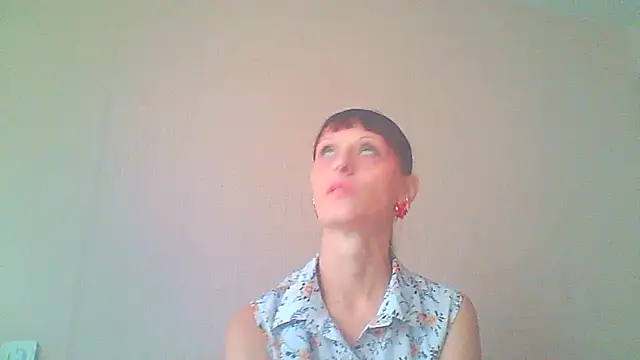 Snapshot of Irivana chatting on 09/29/25, 07:04 Irivana online show from 09/29/25, 07:04
