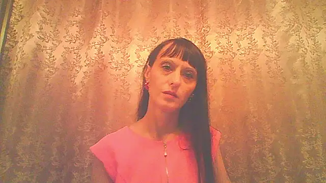 Snapshot of Irivana chatting on 10/04/25, 05:03 Irivana online show from 10/04/25, 05:03