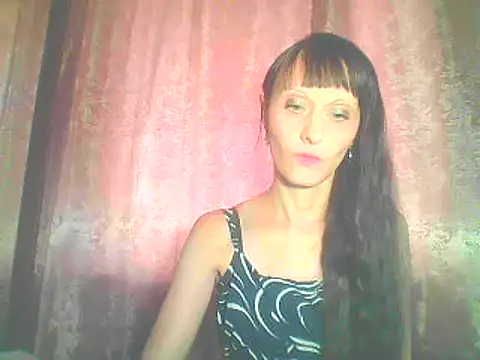 Snapshot of Irivana chatting on 10/15/25, 07:27 Irivana online show from 10/15/25, 07:27
