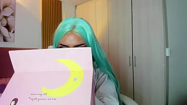 KoraRousee online show from 10/03/25, 01:23