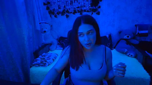 Snapshot of Amireth chatting on 11/05/25, 10:13 Amireth online show from 11/05/25, 10:13