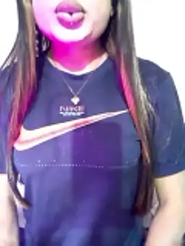 Cutie-Whiskey1 online show from 12/17/25, 07:41