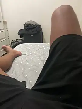 Morenolatino881 online show from 12/04/25, 09:47