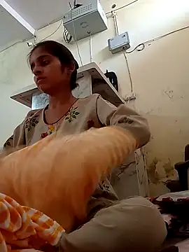 Snapshot of Saloni-Gupta chatting on 09/20/25, 06:51 Saloni-Gupta online show from 09/20/25, 06:51