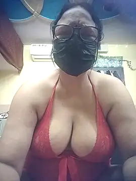 thehotlady online show from 06/06/26, 03:12