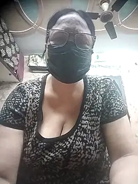 thehotlady online show from 02/18/26, 03:15