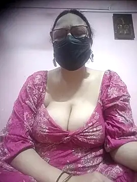 thehotlady online show from 10/08/25, 05:53