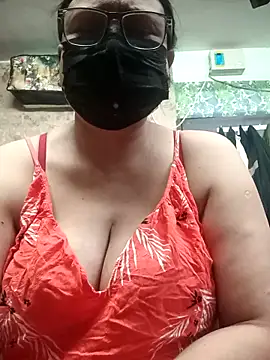 thehotlady online show from 02/01/26, 02:43