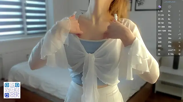 Snapshot of DimpledPoke chatting on 10/21/25, 12:59 DimpledPoke online show from 10/21/25, 12:59