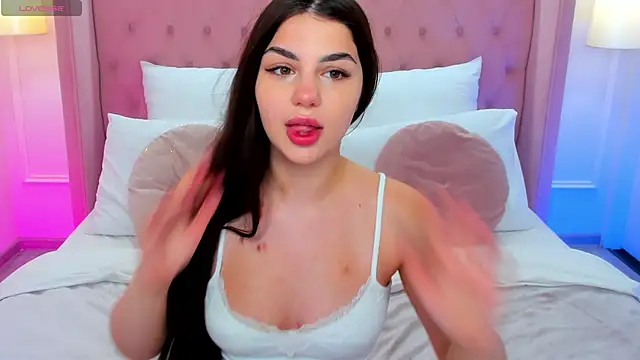 Snapshot of HelenTiny chatting on 06/15/26, 12:16 HelenTiny online show from 06/15/26, 12:16