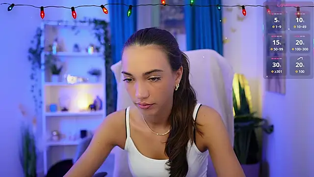 Snapshot of Alexis_Love_ chatting on 12/21/25, 02:19 Alexis Love online show from 12/21/25, 02:19