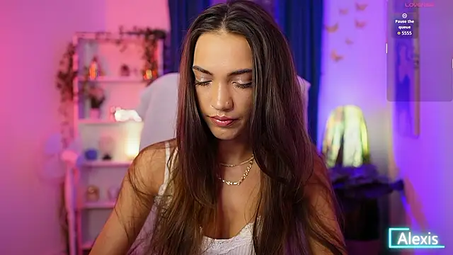 Snapshot of Alexis_Love_ chatting on 02/02/26, 07:24 Alexis Love online show from 02/02/26, 07:24