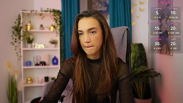 Alexis Love  online show from 11/13/25, 04:22