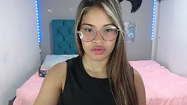 mia sexgirl online show from 06/22/26, 12:13