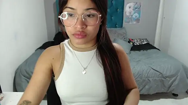 Snapshot of mia_sexgirl chatting on 02/17/26, 12:24 mia sexgirl online show from 02/17/26, 12:24