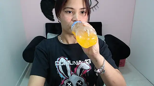 mia sexgirl online show from 10/10/25, 12:17