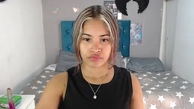 mia sexgirl online show from 04/14/26, 12:21