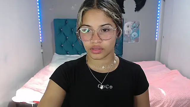 mia sexgirl online show from 06/09/26, 12:17