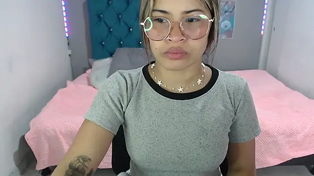 mia sexgirl online show from 06/02/26, 12:16