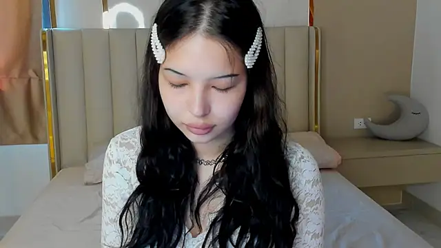 ElizabethParkk online show from 11/16/25, 02:16