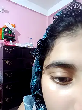 Snapshot of rasmiva chatting on 09/27/25, 07:58 rasmiva online show from 09/27/25, 07:58