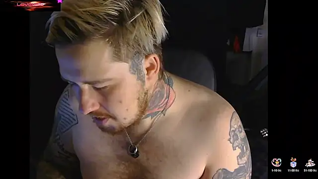 Snapshot of ThatAltGuy chatting on 10/16/25, 08:44 ThatAltGuy online show from 10/16/25, 08:44